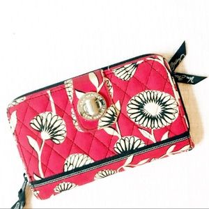 Vera Bradley Deco Daisy Turnlock Wallet